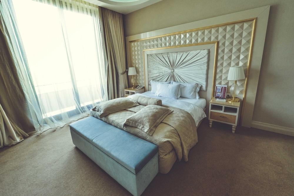 Gabala Garden Hotel Extérieur photo A bedroom at the hotel