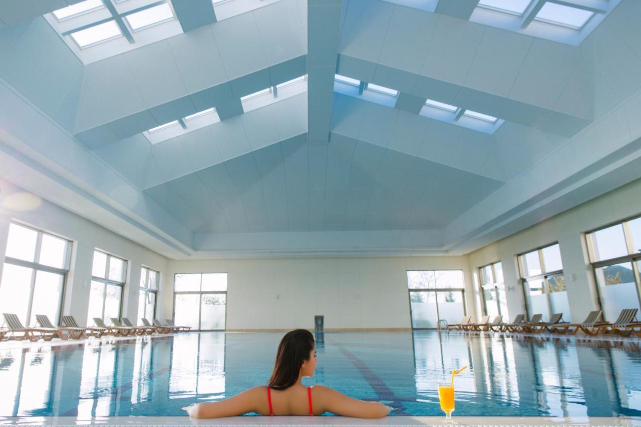 Gabala Garden Hotel Extérieur photo The indoor pool at the hotel