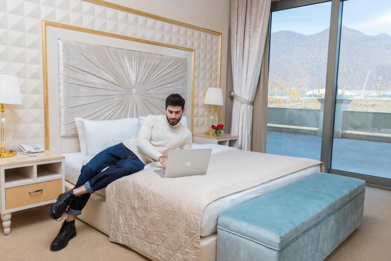 Gabala Garden Hotel Extérieur photo A guest at the hotel