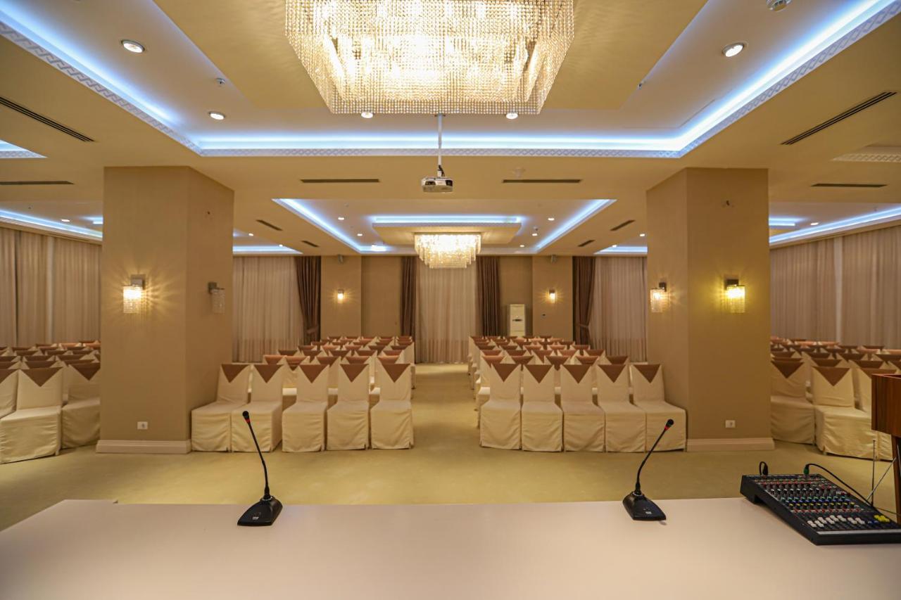 Gabala Garden Hotel Extérieur photo The ballroom
