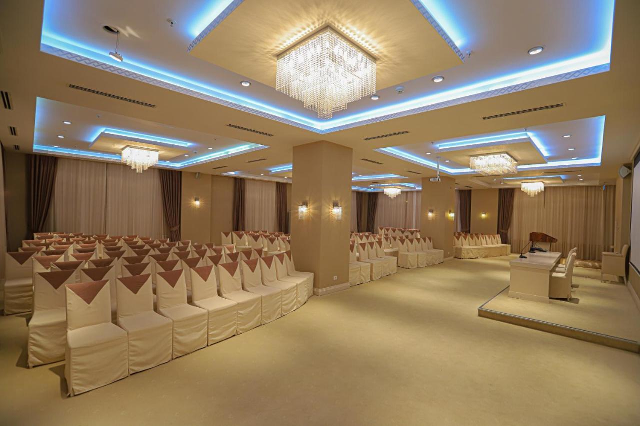 Gabala Garden Hotel Extérieur photo A banquet hall