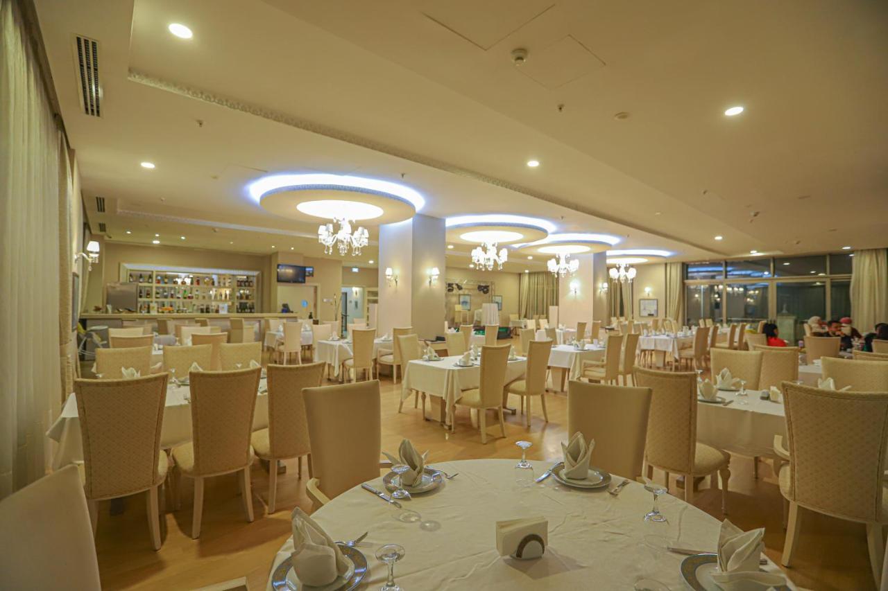 Gabala Garden Hotel Extérieur photo The restaurant